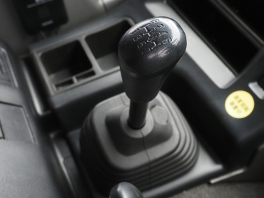 いすゞ ギガ ウイング車 大型 QKG-CYJ77A 年式 H27 [写真32]