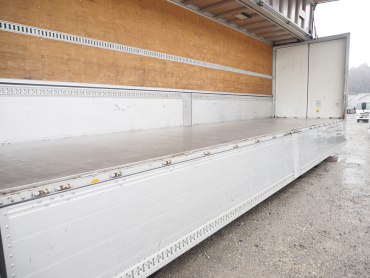 いすゞ ギガ ウイング車 大型 QKG-CYJ77A 年式 H28 [写真16]