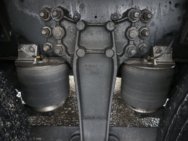 いすゞ ギガ ウイング車 大型 QKG-CYJ77A 年式 H28 [写真33]