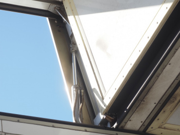 三菱ふそう スーパーグレート 冷凍ウイング 大型 QPG-FS64VZ 年式 H27 [写真15]