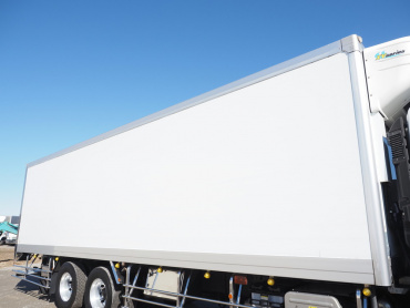 いすゞ ギガ 冷凍バン 大型 QKG-CYL77BZ 年式 H29[写真11]