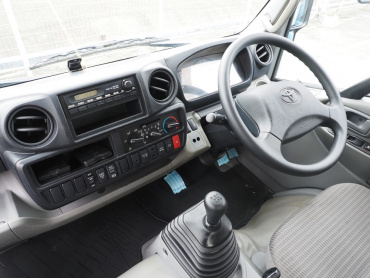 トヨタ ダイナ バン車 小型 TKG-XZU650 年式 H27[写真22]