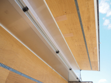 日野 プロフィア ウイング車 大型 2DG-FW1AHG 年式 R1[写真23]