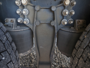 いすゞ ギガ ウイング車 大型 QKG-CYL77B 年式 H28[写真42]