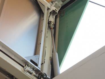 いすゞ ギガ ウイング車 大型 QKG-CYL77B 年式 H28[写真11]