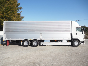 いすゞ ギガ ウイング車 大型 QKG-CYL77B 年式 H28[写真08]