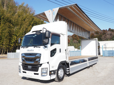 いすゞ ギガ ウイング車 大型 QKG-CYL77B 年式 H28[写真02]