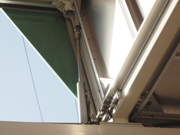 いすゞ ギガ ウイング車 大型 QKG-CYL77B 年式 H28[写真17]