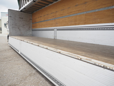 日野 プロフィア ウイング車 大型 2RG-FW1AHG 年式 R1[写真19]