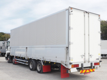 いすゞ ギガ ウイング車 大型 QKG-CYJ77A 年式 H26[写真07]