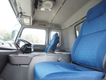 いすゞ ギガ ウイング車 大型 QKG-CYJ77A 年式 H26[写真34]