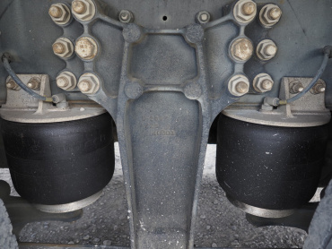 いすゞ ギガ ウイング車 大型 QKG-CYJ77A 年式 H26[写真36]