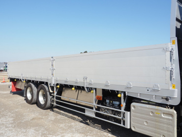 いすゞ ギガ 平ボディ 大型 2PG-CYL77C 年式 R1[写真08]