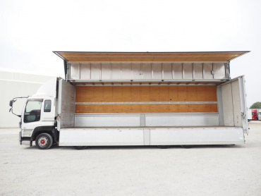 いすゞ ギガ ウイング車 大型 QKG-CYJ77A 年式 H26[写真17]