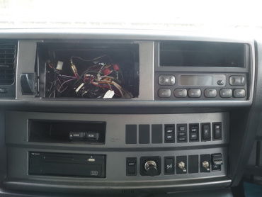 日野 プロフィア ウイング車 大型 QKG-FW1EXBG 年式 H26[写真31]