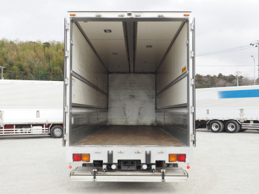 三菱ふそう スーパーグレート ウイング車 大型 QPG-FS64VZ 年式 H29[写真24]