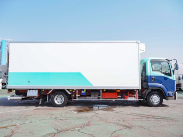 いすゞ フォワード 冷凍バン 中型 2PG-FRR90T2 年式 H30[写真08]