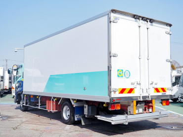 いすゞ フォワード 冷凍バン 中型 2PG-FRR90T2 年式 H30[写真06]