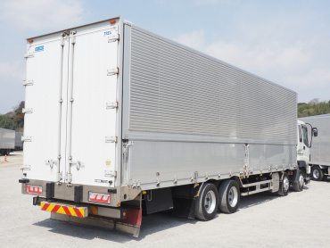 いすゞ ギガ ウイング車 大型 QKG-CYJ77A 年式 H26 [写真05]