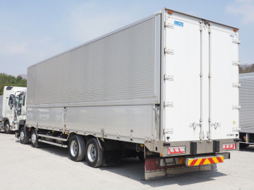 いすゞ ギガ ウイング車 大型 QKG-CYJ77A 年式 H26 [写真07]