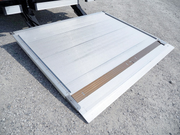 いすゞ エルフ バン車 小型 TKG-NMR85AN 年式 H25[写真17]