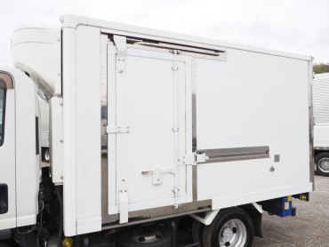 いすゞ エルフ 冷凍バン 小型 TPG-NLR85AN 年式 H28 [写真11]