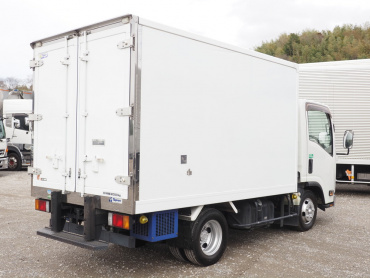 いすゞ エルフ 冷凍バン 小型 TPG-NLR85AN 年式 H28 [写真04]