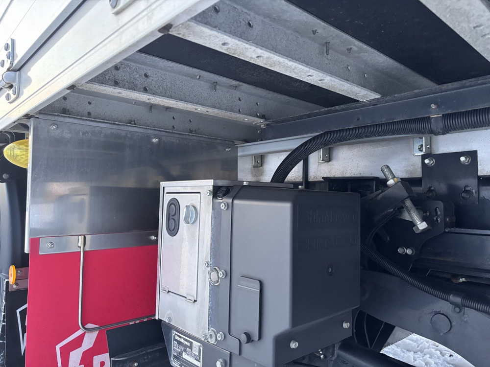 日野 レンジャー ウイング車 中増t 2PG-GD2ABG 年式 R5[写真19]