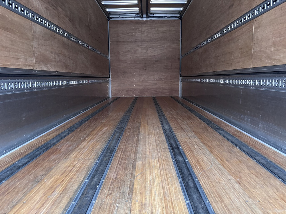 日野 レンジャー ウイング車 中増t 2PG-GD2ABG 年式 R5[写真11]