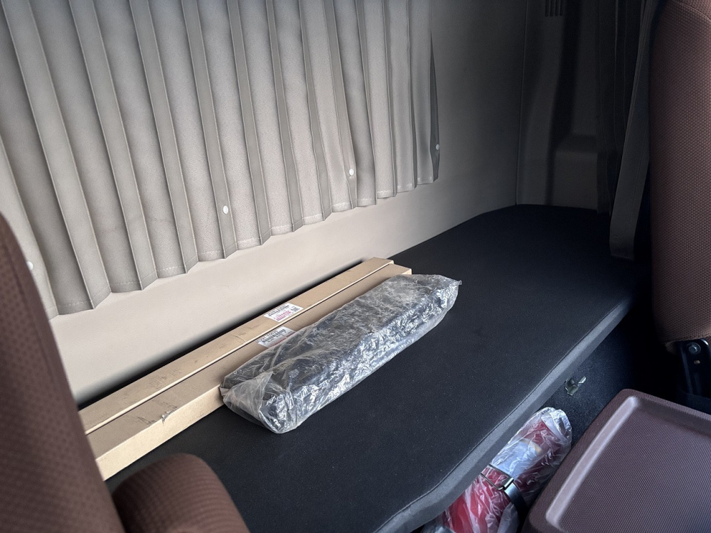 日野 レンジャー ウイング車 中増t 2PG-GD2ABG 年式 R5[写真17]