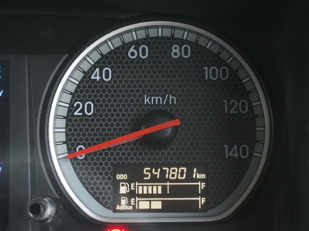 いすゞ ギガ ウイング車 大型 QPG-CYJ77B 年式 H28[写真37]