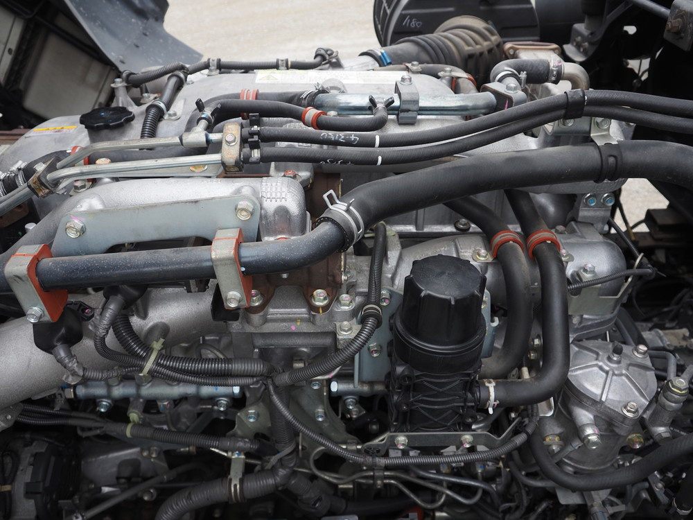 いすゞ ギガ ウイング車 大型 QPG-CYJ77B 年式 H28[写真43]