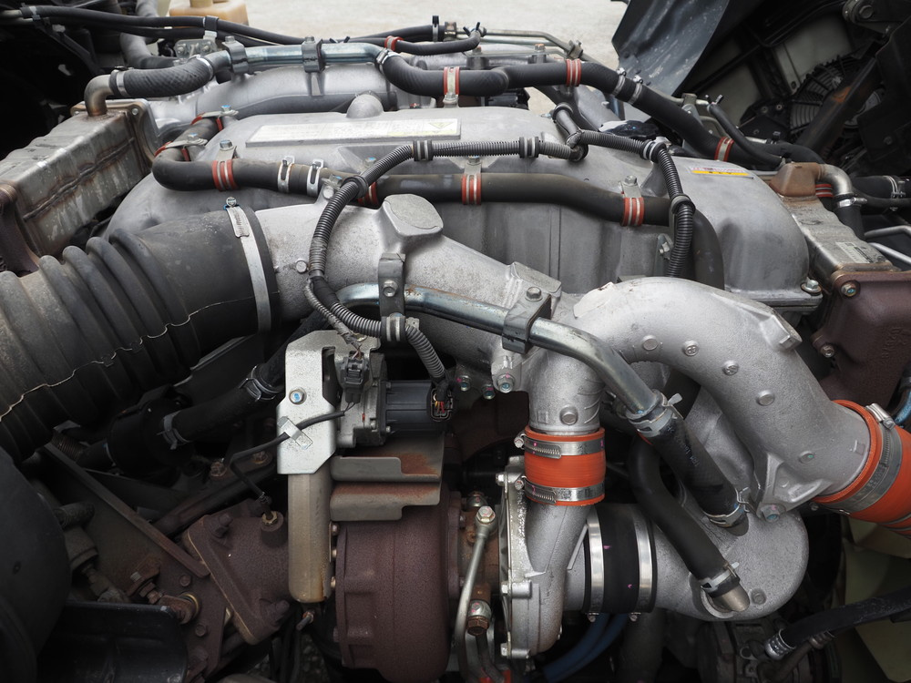 いすゞ ギガ ウイング車 大型 QPG-CYJ77B 年式 H28[写真44]