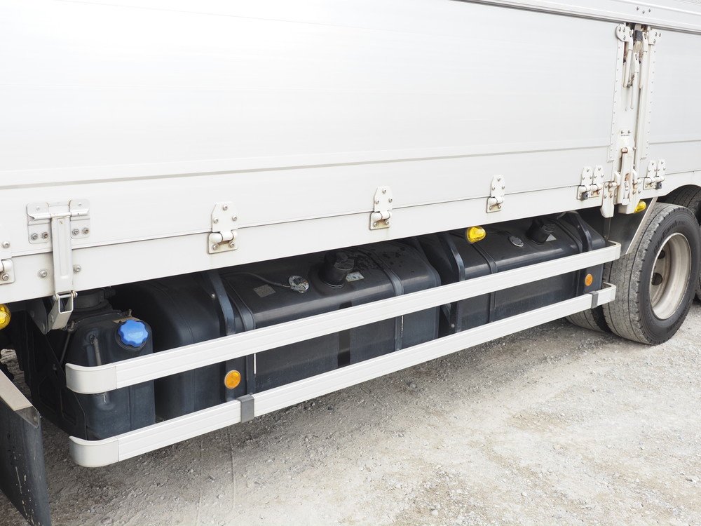 いすゞ ギガ ウイング車 大型 QKG-CYJ77A 年式 H26[写真12]