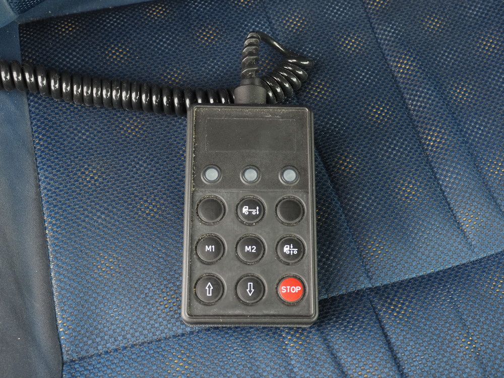 いすゞ ギガ ウイング車 大型 QKG-CYJ77A 年式 H26[写真23]