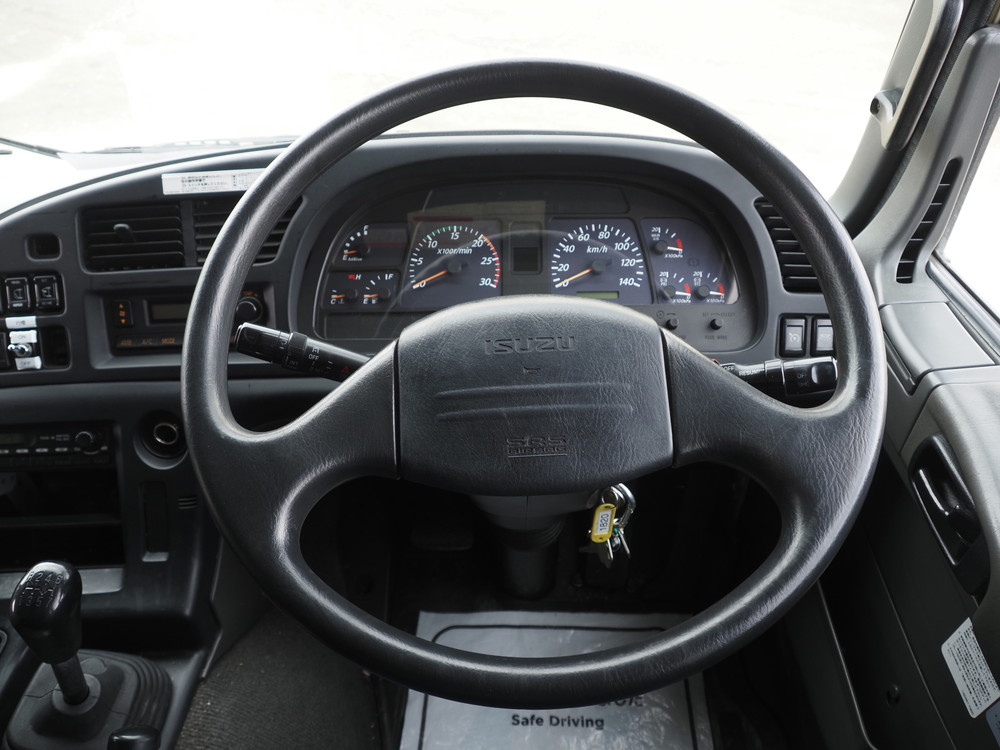 いすゞ ギガ ウイング車 大型 QKG-CYJ77A 年式 H26[写真19]