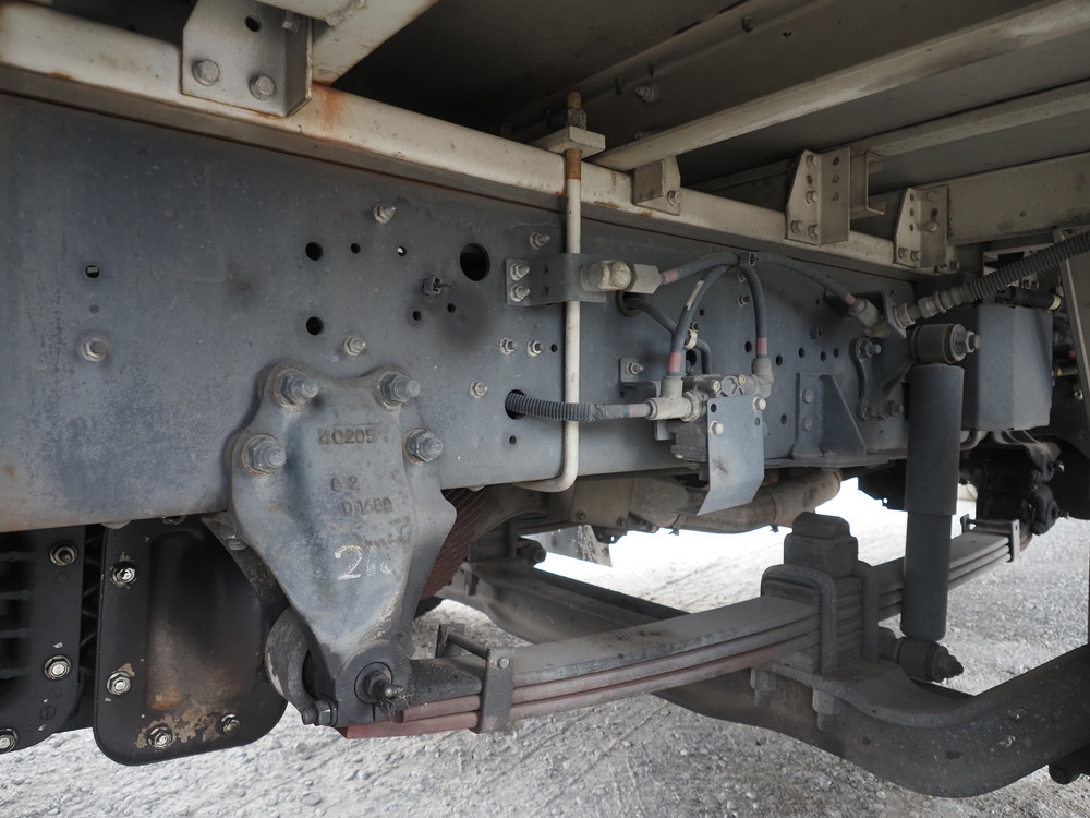 いすゞ ギガ ウイング車 大型 QKG-CYJ77A 年式 H26[写真27]