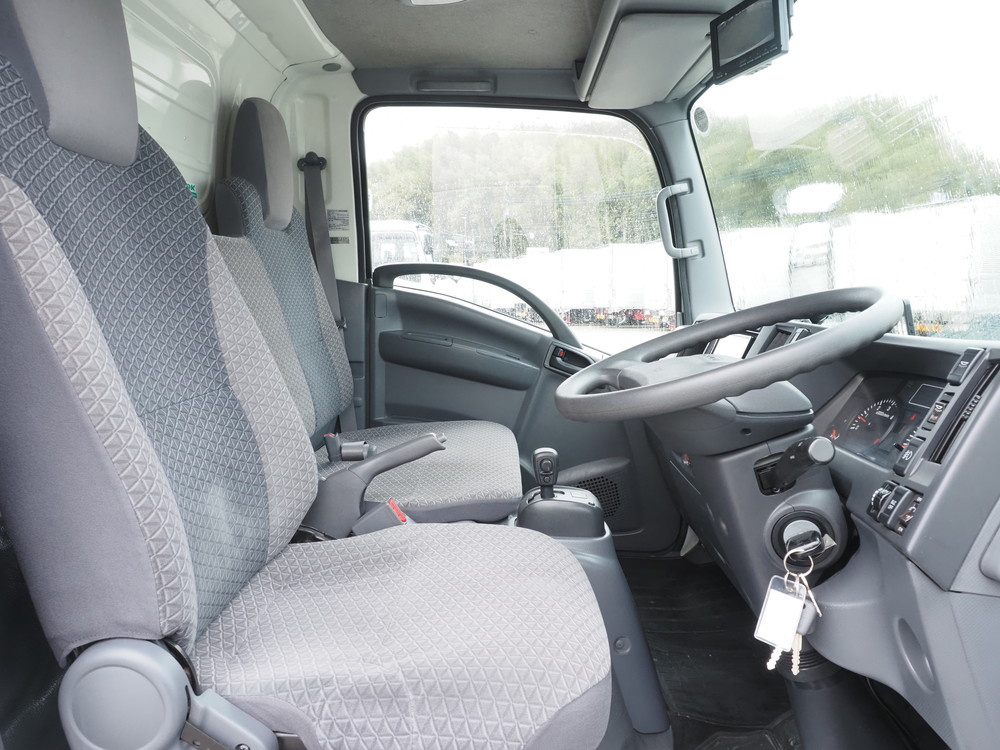 いすゞ エルフ バン車 小型 TPG-NMS85AN 年式 H30[写真16]