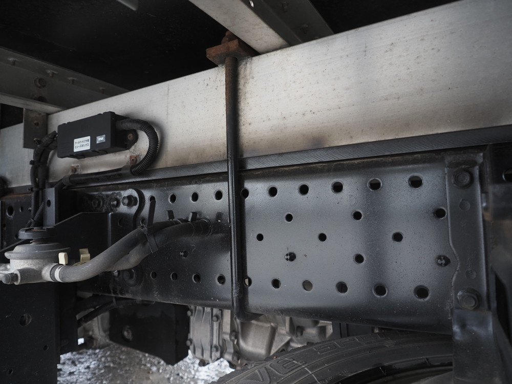 いすゞ エルフ バン車 小型 TPG-NMS85AN 年式 H30[写真25]