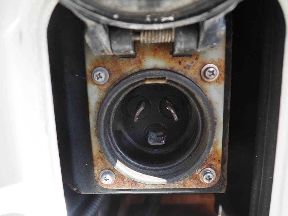 三菱ふそう スーパーグレート 冷凍ウイング 大型 QKG-FU54VZ 年式 H26[写真29]