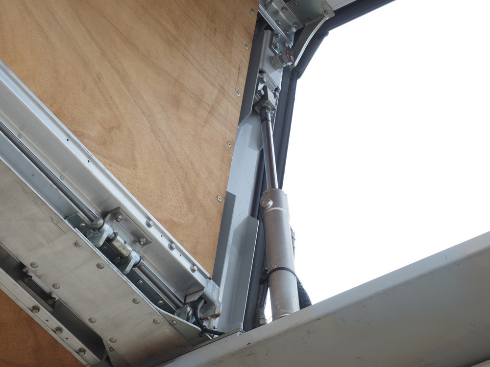 日野 プロフィア ウイング車 大型 LDG-FW1EXBG 年式 H22[写真20]