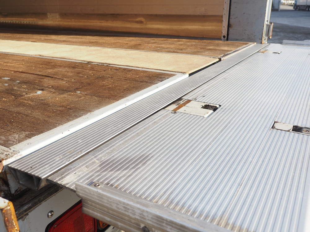 日野 プロフィア ウイング車 大型 LDG-FW1EXBG 年式 H22[写真32]