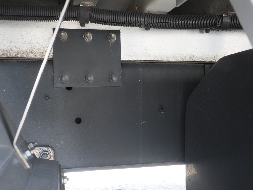 いすゞ ギガ 冷凍バン 大型 QPG-CYJ77B 年式 H28[写真34]