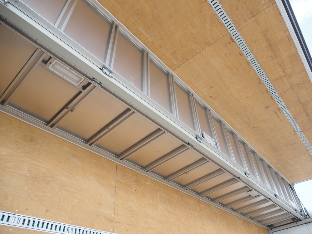 日野 プロフィア ウイング車 大型 2DG-FW1AHG 年式 H30[写真22]