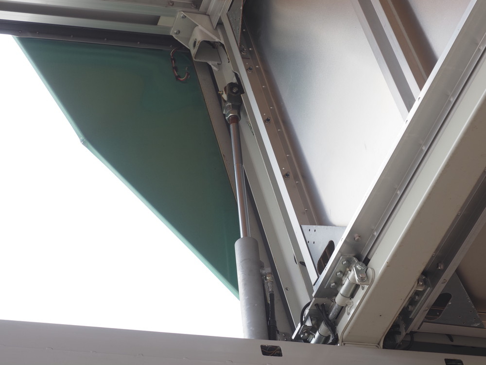 日野 プロフィア ウイング車 大型 2DG-FW1AHG 年式 H30[写真18]