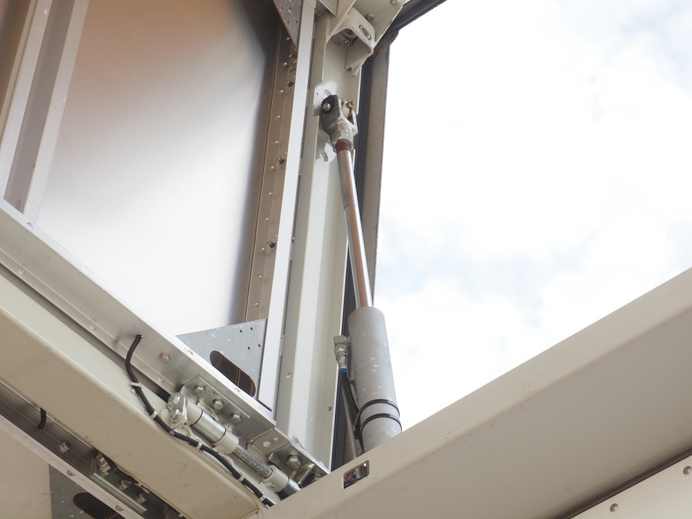 日野 プロフィア ウイング車 大型 2DG-FW1AHG 年式 H30[写真19]