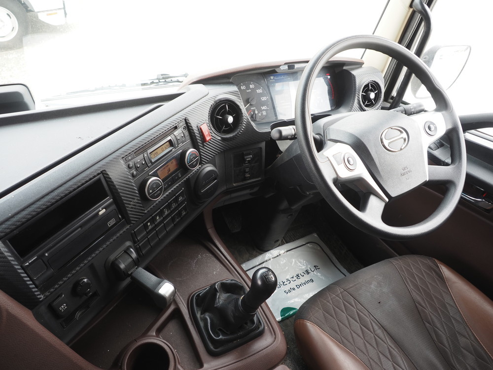 日野 プロフィア ウイング車 大型 2DG-FW1AHG 年式 H30[写真32]