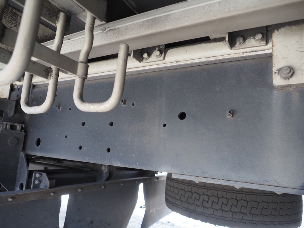 いすゞ ギガ ウイング車 大型 LKG-CYJ77A 年式 H23[写真41]