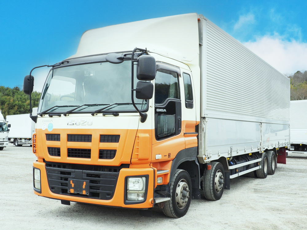 いすゞ ギガ ウイング車 大型 QKG-CYJ77A 年式 H26[写真01]