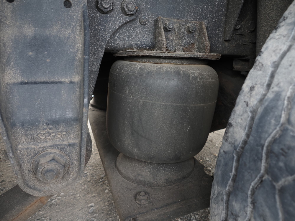 三菱ふそう スーパーグレート 冷凍ウイング 大型 QPG-FS64VZ 年式 H27[写真46]